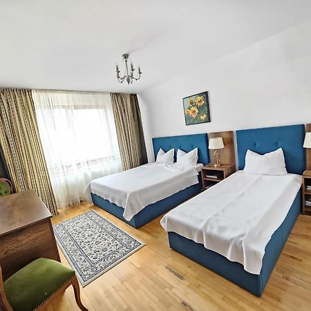 Vila De La Lugas Oradea Exteriér fotografie