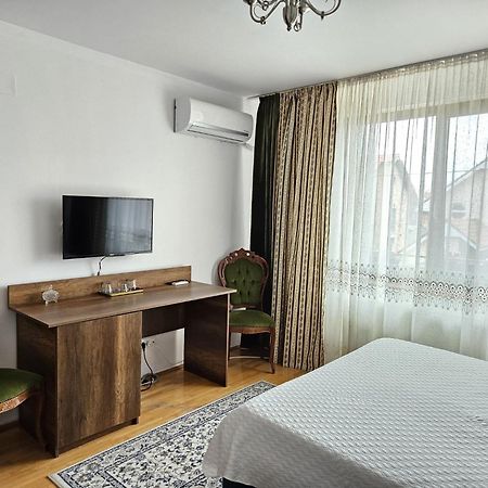Vila De La Lugas Oradea Exteriér fotografie