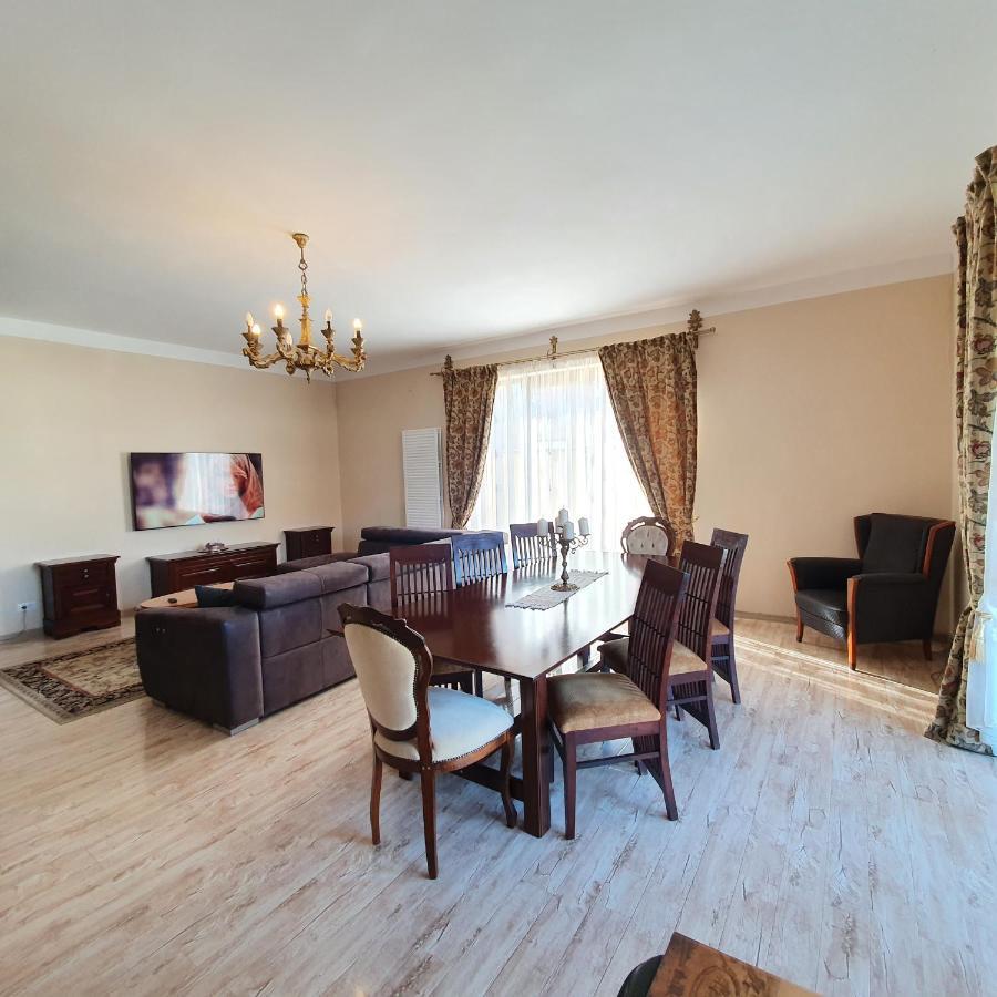 Vila De La Lugas Oradea Exteriér fotografie